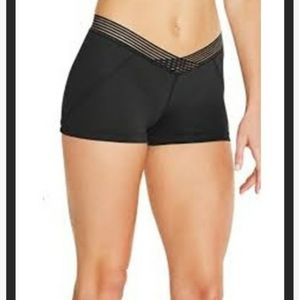 BLOCH V Waist Dance Short